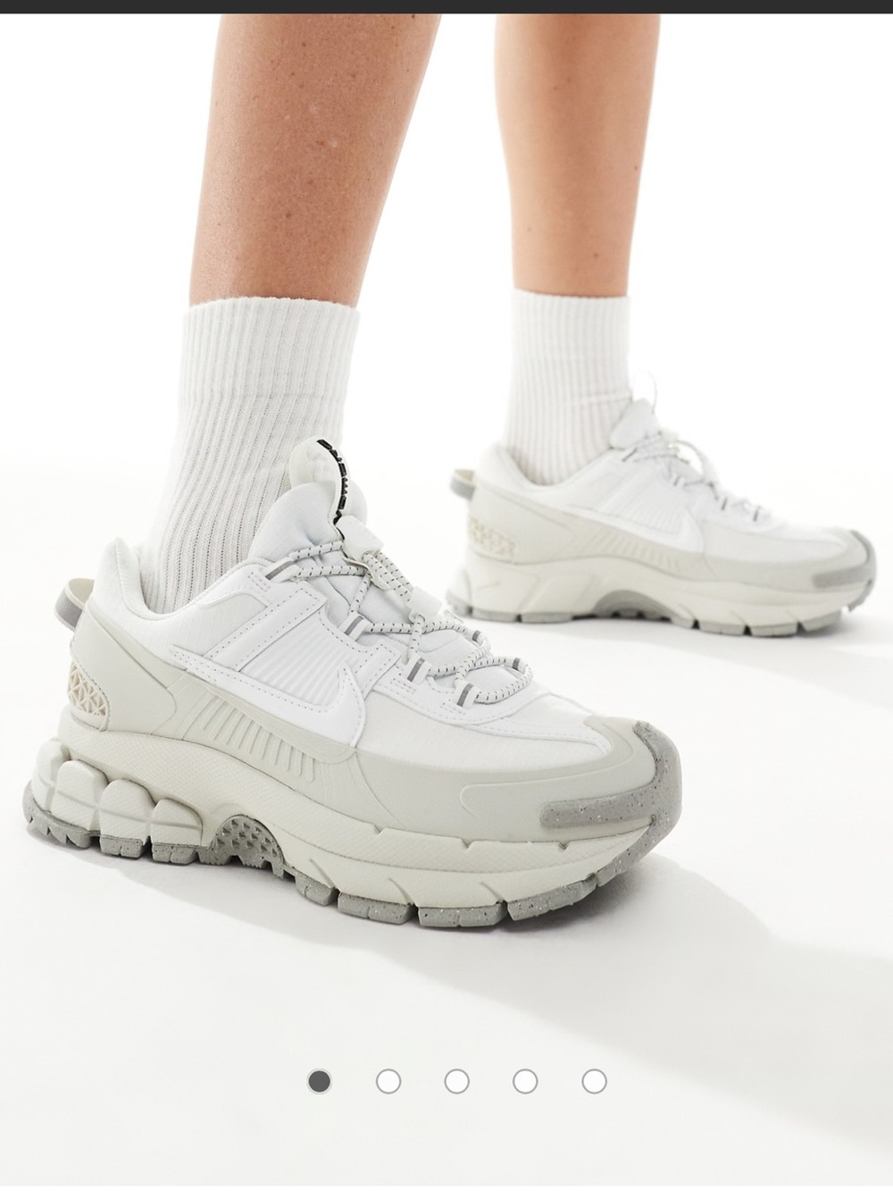 Nike Zoom Vomero 5 Roam sneakers